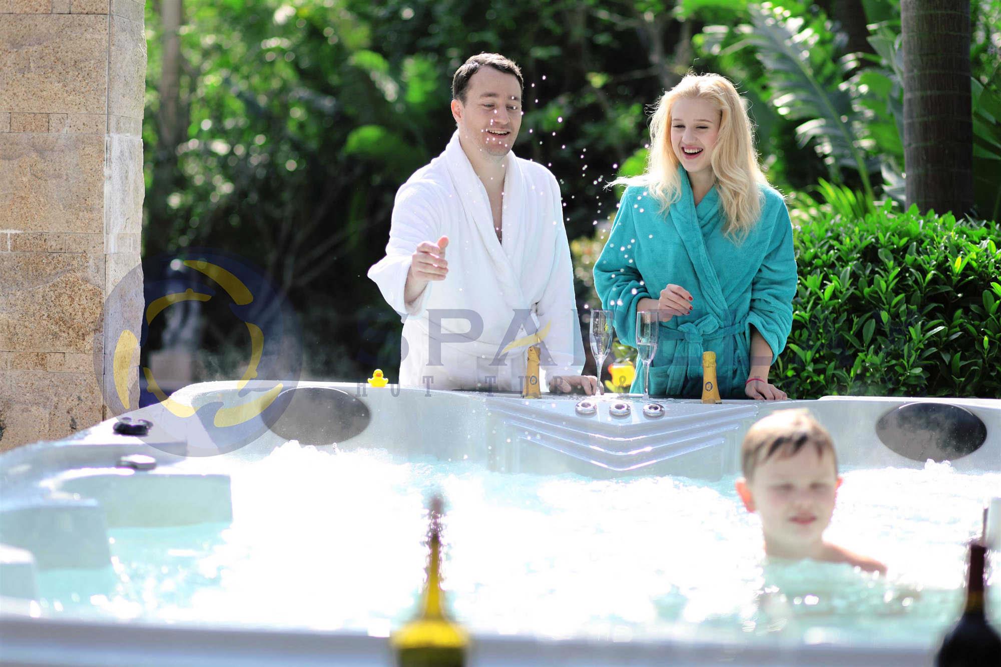 sparelax hottub